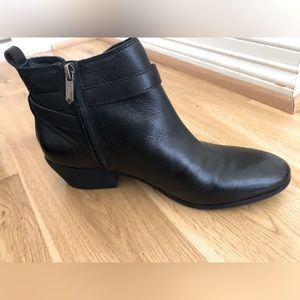 Sam Edelman black leather stacked heel bootie
